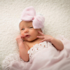 Babymütze weiß mit rosa Schleife