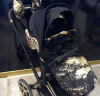 Luxus-Fußsack schwarz mit goldenen Details