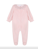 Outfit mit Blumenkragen aus rosa Samt