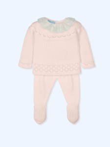 Rosa gestricktes Baby-Outfit mit Rüschenschleife